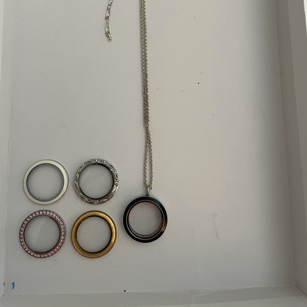 Origami owl chain and faces